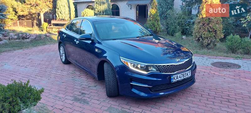 Седан Kia Optima 2017 в Києві