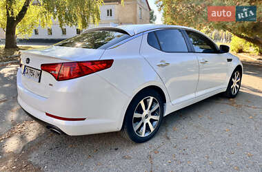 Седан Kia Optima 2012 в Смеле