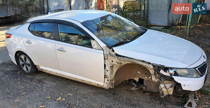 Седан Kia Optima 2012 в Вишневому фото 5 Седан Kia Optima 2012 в Вишневому