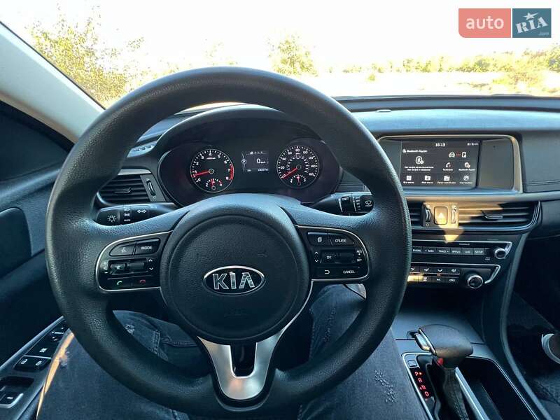 Седан Kia Optima 2018 в Баштанке