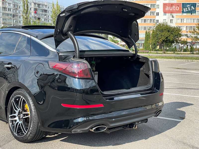 Седан Kia Optima 2014 в Ивано-Франковске