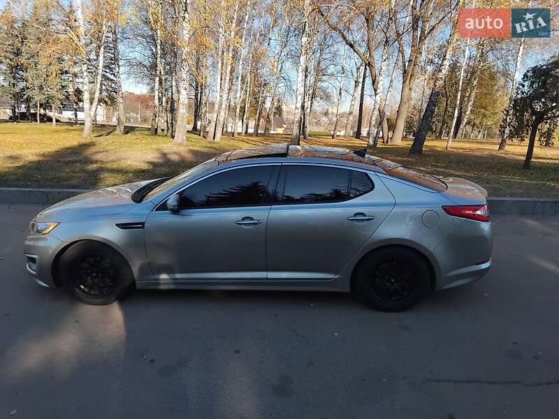 Седан Kia Optima 2012 в Житомире