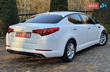 Седан Kia Optima 2013 в Дрогобичі