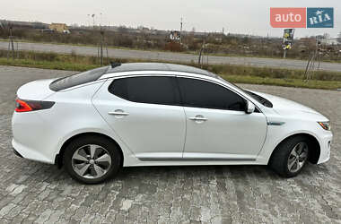 Седан Kia Optima 2014 в Львові