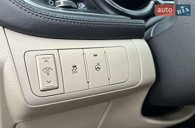 Седан Kia Optima 2013 в 