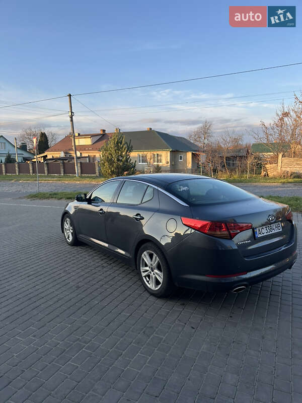 Седан Kia Optima 2012 в Полтаві