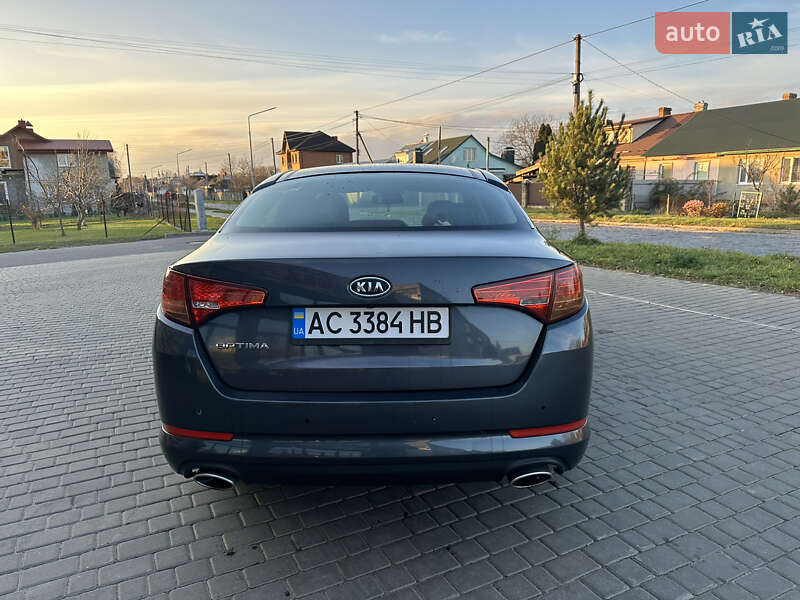 Седан Kia Optima 2012 в Полтаві