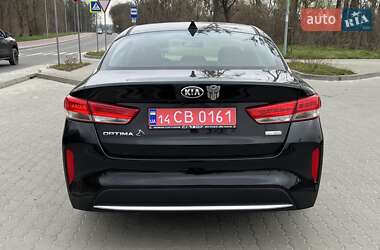 Седан Kia Optima 2016 в Львові