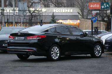 Седан Kia Optima 2016 в Києві