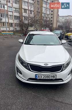 Седан Kia Optima 2015 в Петропавловской Борщаговке