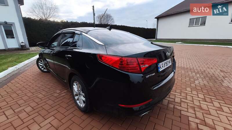 Седан Kia Optima 2011 в Киеве