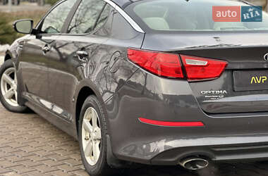 Седан Kia Optima 2014 в Киеве