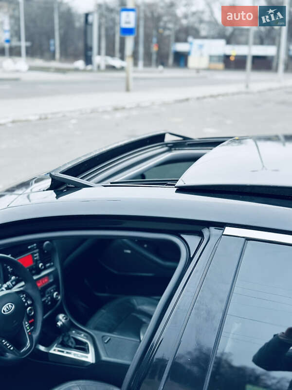 Седан Kia Optima 2011 в Краматорську