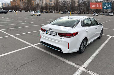 Седан Kia Optima 2019 в 