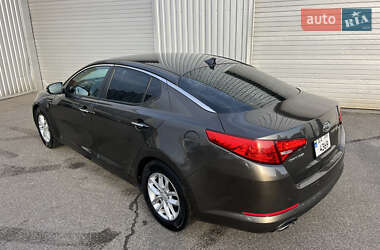 Седан Kia Optima 2013 в Києві