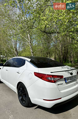 Седан Kia Optima 2012 в Запоріжжі