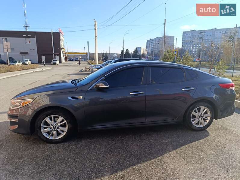 Седан Kia Optima 2017 в Полтаве