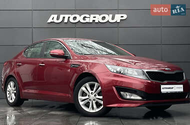 Седан Kia Optima 2013 в 