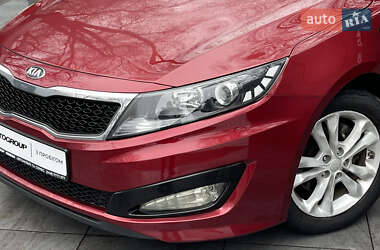 Седан Kia Optima 2013 в 
