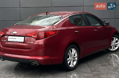 Седан Kia Optima 2013 в 