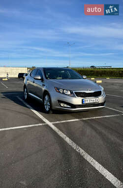 Седан Kia Optima 2012 в 
