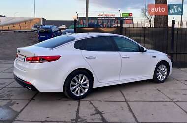 Седан Kia Optima 2016 в Києві