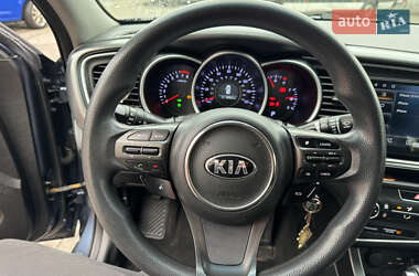 Седан Kia Optima 2015 в 