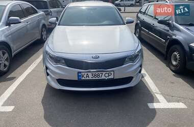 Седан Kia Optima 2016 в Киеве