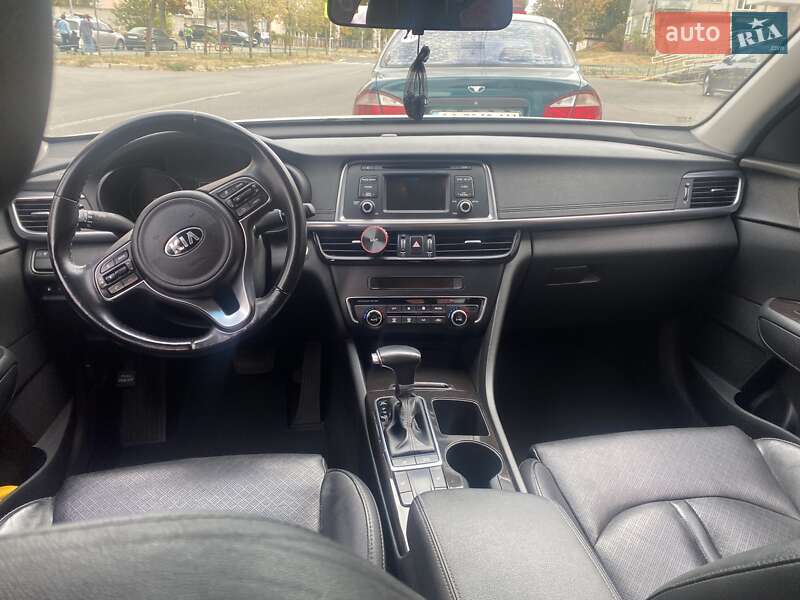 Седан Kia Optima 2016 в Киеве