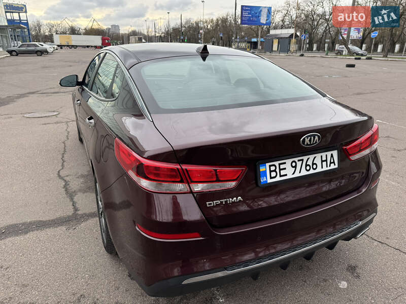 Седан Kia Optima 2019 в Миколаєві