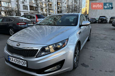 Седан Kia Optima 2013 в Киеве