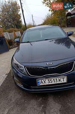 Седан Kia Optima 2015 в Лозовой