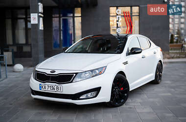 Седан Kia Optima 2012 в Києві