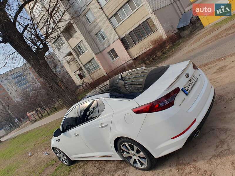 Седан Kia Optima 2013 в Черкасах