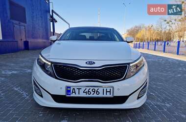 Седан Kia Optima 2015 в Калуше