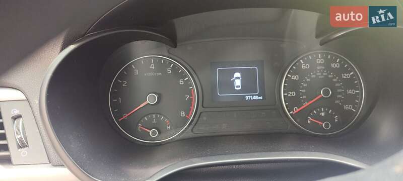 Седан Kia Optima 2016 в Хмельницком