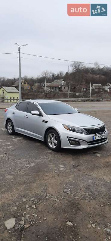 Седан Kia Optima 2015 в Обухове