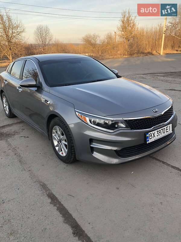 Седан Kia Optima 2017 в Хмельницком
