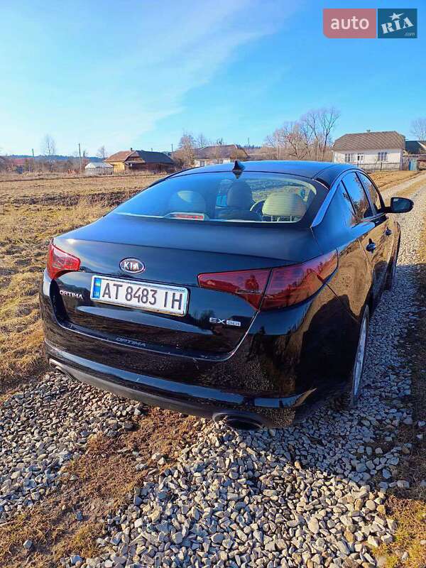 Седан Kia Optima 2012 в Ивано-Франковске
