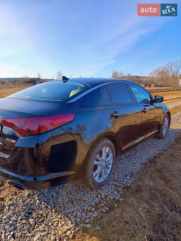 Седан Kia Optima 2012 в Ивано-Франковске