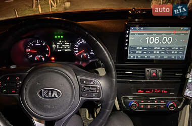 Седан Kia Optima 2016 в Киеве