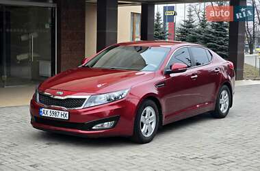 Седан Kia Optima 2013 в Харькове