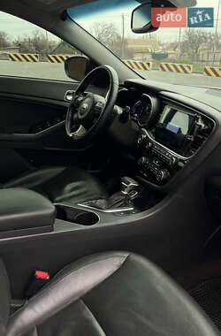 Седан Kia Optima 2014 в 