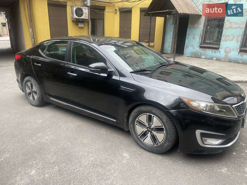 Седан Kia Optima 2013 в Днепре