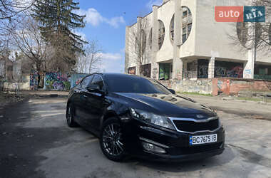 Седан Kia Optima 2011 в 