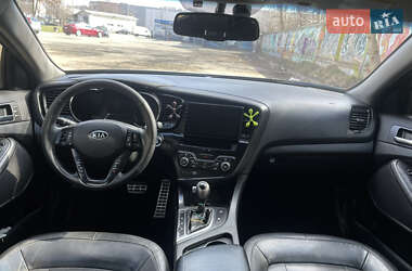 Седан Kia Optima 2011 в 