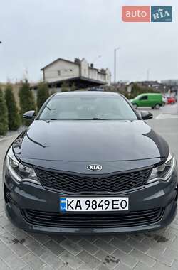 Седан Kia Optima 2016 в 