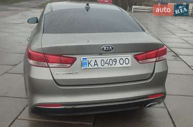 Седан Kia Optima 2016 в 