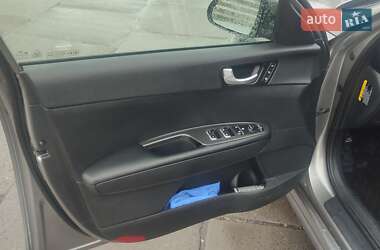 Седан Kia Optima 2016 в 