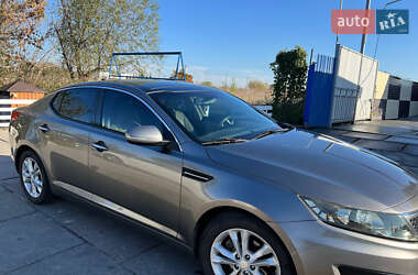 Седан Kia Optima 2012 в 